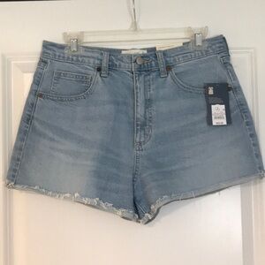 Universal Thread Shorts